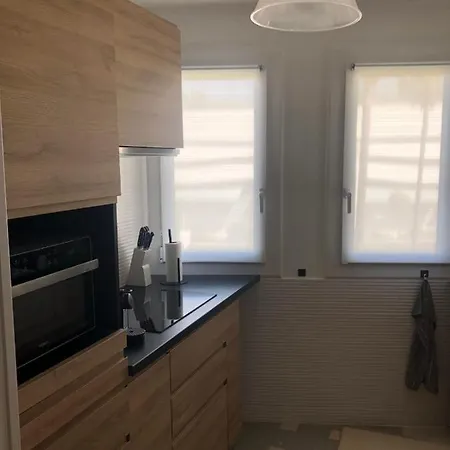 Beautiful Flat With Balcony And Sea View Apartment Saint-Laurent-du-Var Exterior photo