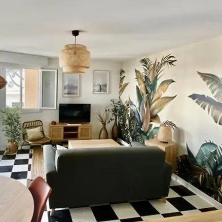 Beautiful Flat With Balcony And Sea View Apartment Saint-Laurent-du-Var Exterior photo